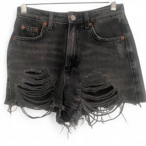 TOPSHOP BLACK DENIM HIGH RISE CUTOFF SUPER RIP MOM SHORTS DISTRESSED SIZE 2